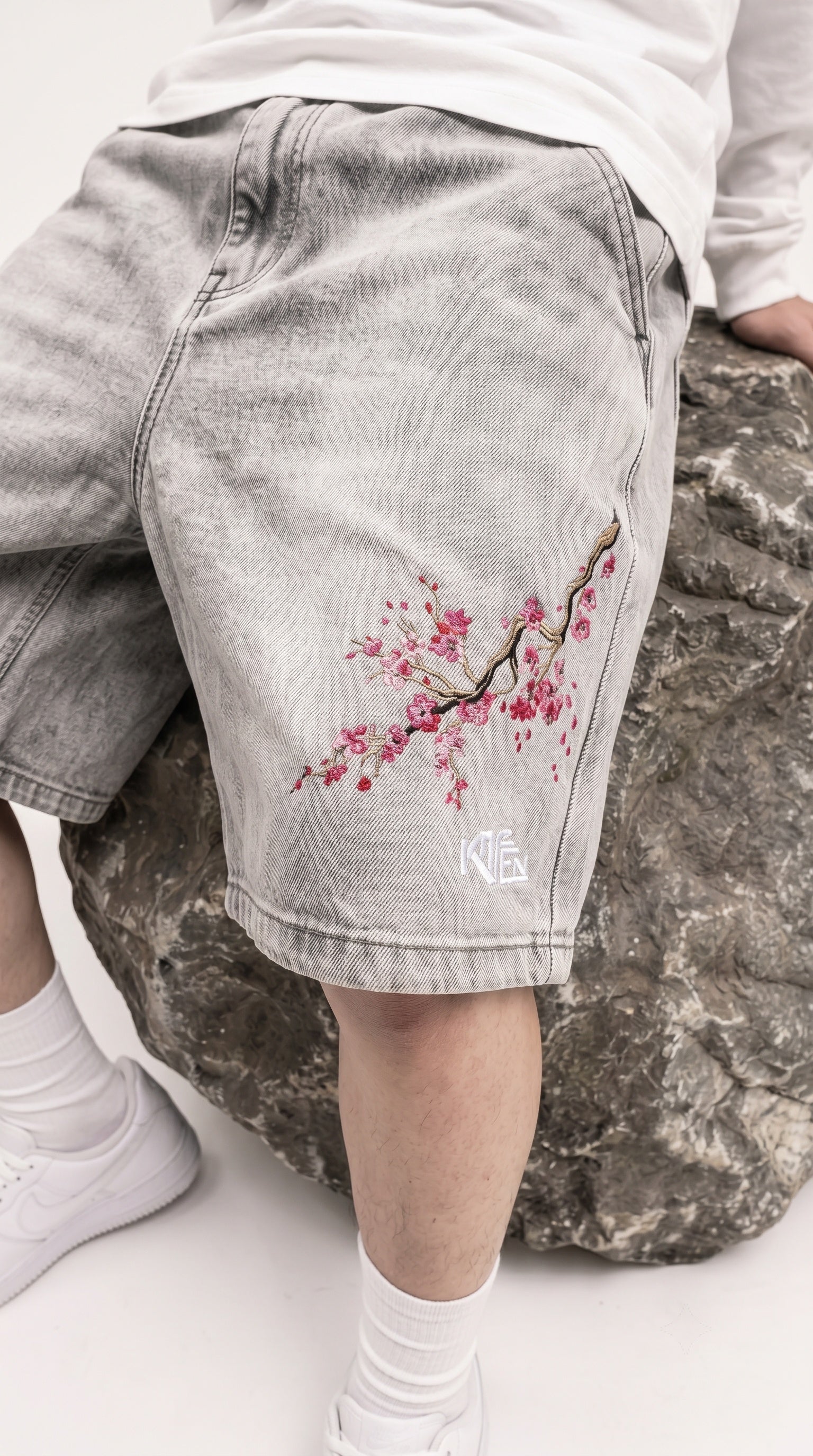 Blossom Jorts Grey